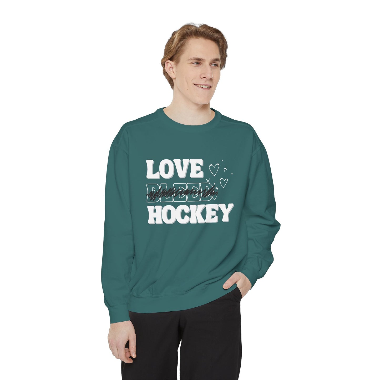 LOVE HOCKEY CREWNECK