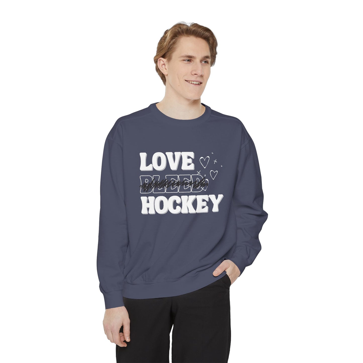 LOVE HOCKEY CREWNECK